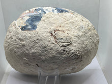 Load image into Gallery viewer, Agate geode
