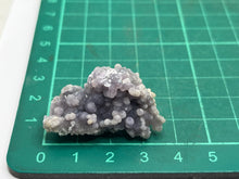 Load image into Gallery viewer, Grape chalcedony
