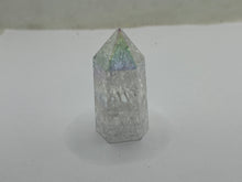 Load image into Gallery viewer, Quartz aura fire and ice point
