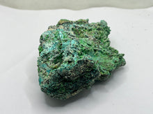 Load image into Gallery viewer, Conichalcite and Chrysocolla

