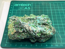 Load image into Gallery viewer, Conichalcite and Chrysocolla
