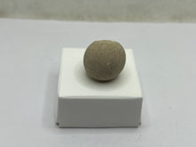 Load image into Gallery viewer, Cave pearl
