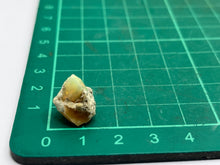 Load image into Gallery viewer, Ethiopian opal
