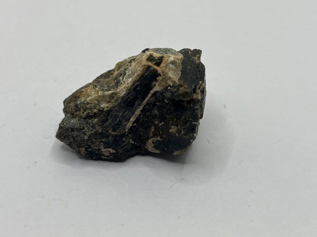 Fluoro-richterite