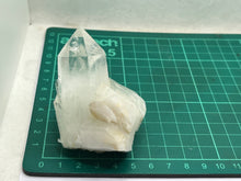 Load image into Gallery viewer, Quartz cluster
