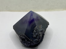 Load image into Gallery viewer, Purple agate point
