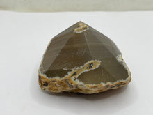 Load image into Gallery viewer, Natural agate point
