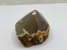 Load image into Gallery viewer, Natural agate point
