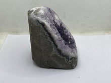 Load image into Gallery viewer, Amethyst cluster
