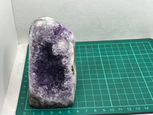 Load image into Gallery viewer, Amethyst cluster

