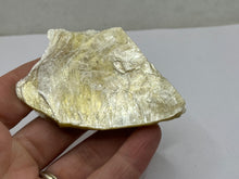 Load image into Gallery viewer, Gold mica
