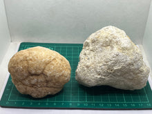 Load image into Gallery viewer, Break your own quartz geode
