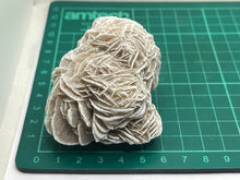 Load image into Gallery viewer, Desert Rose gypsum
