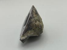 Load image into Gallery viewer, Dugway geode
