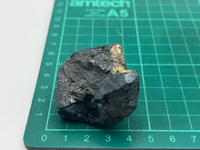Load image into Gallery viewer, Magnetite
