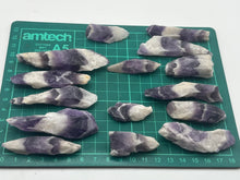 Load image into Gallery viewer, Amethyst chevron
