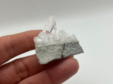 Load image into Gallery viewer, Faden Quartz
