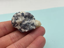 Load image into Gallery viewer, Blue spinel
