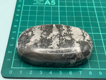 Load image into Gallery viewer, Other marble pebble
