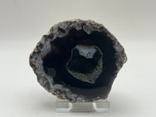 Load image into Gallery viewer, Dugway geode

