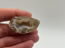 Load image into Gallery viewer, Agate geode
