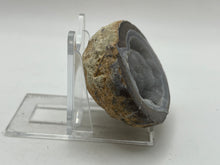 Load image into Gallery viewer, Dugway geode
