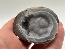 Load image into Gallery viewer, Dugway geode

