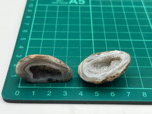 Load image into Gallery viewer, Agate geode pair

