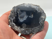 Load image into Gallery viewer, Dugway geode
