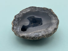 Load image into Gallery viewer, Dugway geode
