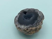 Load image into Gallery viewer, Dugway geode
