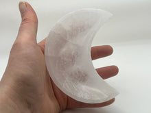Load image into Gallery viewer, Moon selenite bowl
