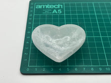 Load image into Gallery viewer, Heart selenite bowl
