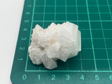 Load image into Gallery viewer, Pink halite

