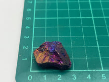Load image into Gallery viewer, Peacock Ore
