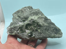 Load image into Gallery viewer, Chrome diopside
