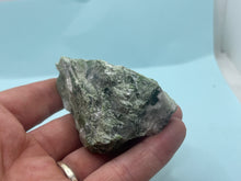 Load image into Gallery viewer, Chrome diopside
