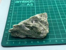 Load image into Gallery viewer, Chrome diopside
