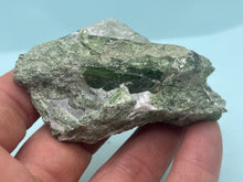 Load image into Gallery viewer, Chrome diopside
