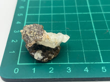 Load image into Gallery viewer, Grossular garnet
