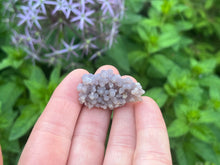 Load image into Gallery viewer, Grape chalcedony
