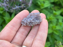 Load image into Gallery viewer, Grape chalcedony
