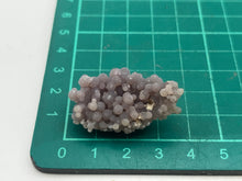 Load image into Gallery viewer, Grape chalcedony
