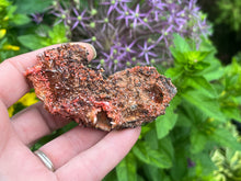 Load image into Gallery viewer, Vanadinite and Baryte
