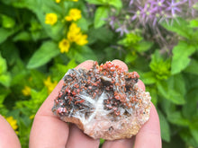 Load image into Gallery viewer, Vanadinite and Baryte
