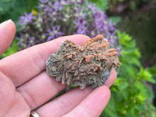 Load image into Gallery viewer, Vanadinite and Baryte
