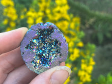 Load image into Gallery viewer, Aura Quartz geode
