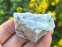 Load image into Gallery viewer, Graphite sprays in blue calcite
