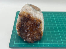 Load image into Gallery viewer, Citrine cluster cut base
