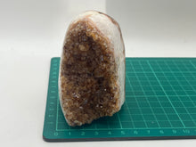 Load image into Gallery viewer, Citrine cluster cut base
